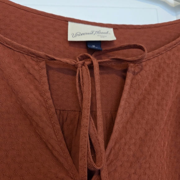 Universal Thread Blouse - Picture 5 of 6